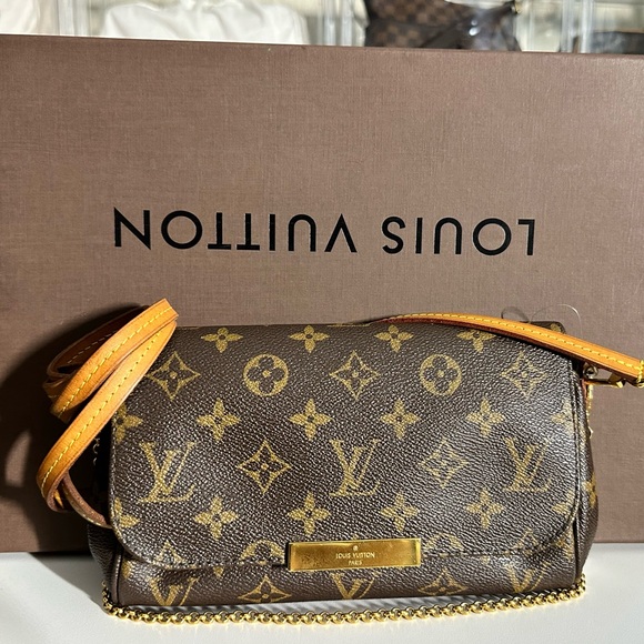 Louis Vuitton Favorite PM Monogram Crossbody with Gold Accents - Picture 1 of 9